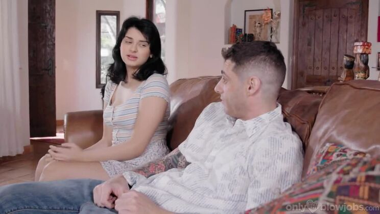 Big Tits Teen Leda Lotharia Gives POV Blowjob & Handjob