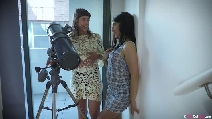 Brunettes Loretta Wolf & Violet Russo Anal Toys