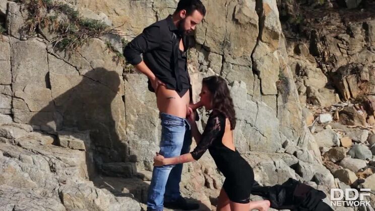 Russian babe Verona Sky blows cock in high heels