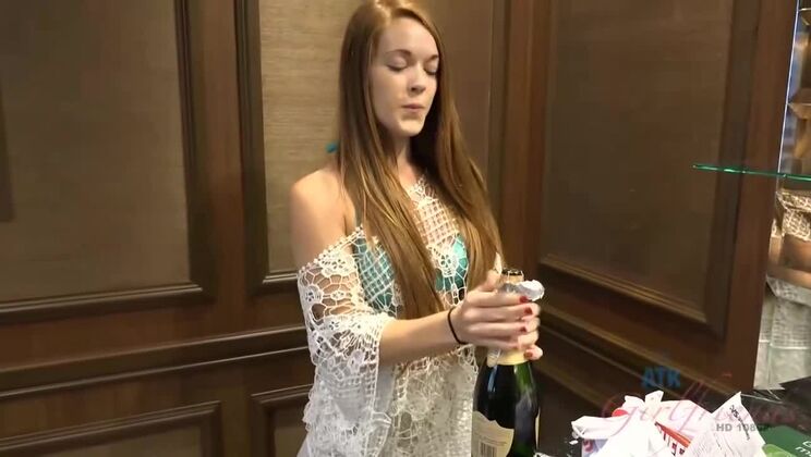 Kimberly Brix takes a hot creampie in POV amateur sex