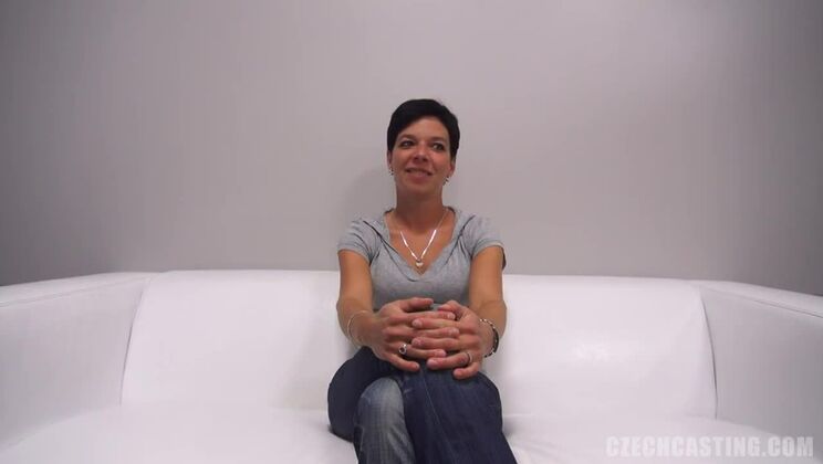 Hot Czech MILF Vendula Anal Casting