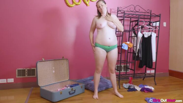 Sarah - Big Tits, Hairy & Horny Solo