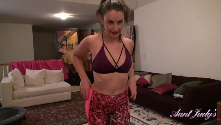 Auntie Cindy Gives You a Close-Up Blowjob