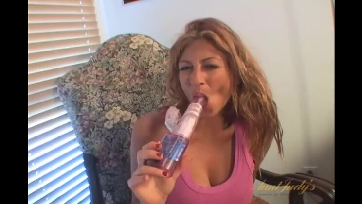 Jiggling Tits During Masturbation