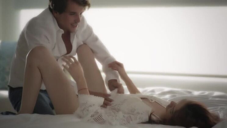 Jericha's Big Cock Adventure in Malibu 2