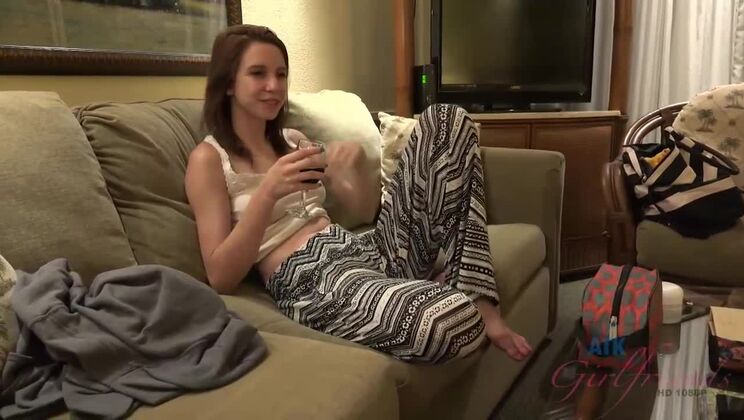 Latina GF CeCe Capella gives hot footjob on the beach