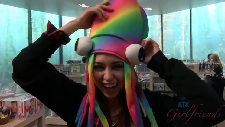 Riley Reid Solo at the Aquarium Date