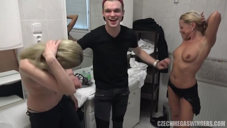 Czech Mega Swingers: Blonde and Brunette Fun