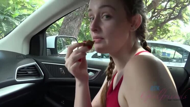 Amateur POV with Danni Rivers - redhead beach sex in Hawaii