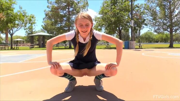 Sharlotte's Blonde Body: A Public Sight