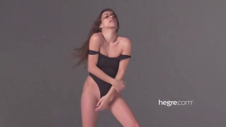 Sexy Czech Dominika C with Big Ass Riding for Pleasure