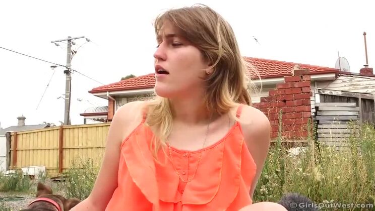 Outdoor Ren Solo Talk