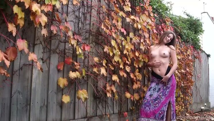 Maddison's Solo Sex Toy Fun