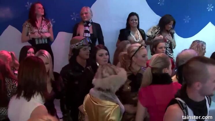 Blonde vs Brunette - Winter Edition with Mia Angel, Lia Raw, and Kitty Jane