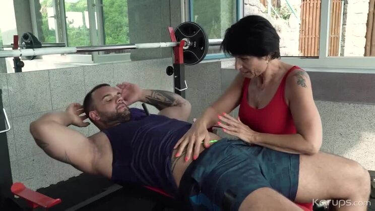 Mature Granny Petra T Gets Big Cock