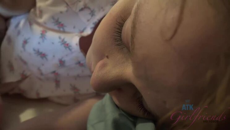 Lucy Valentine Creampie Sex in POV