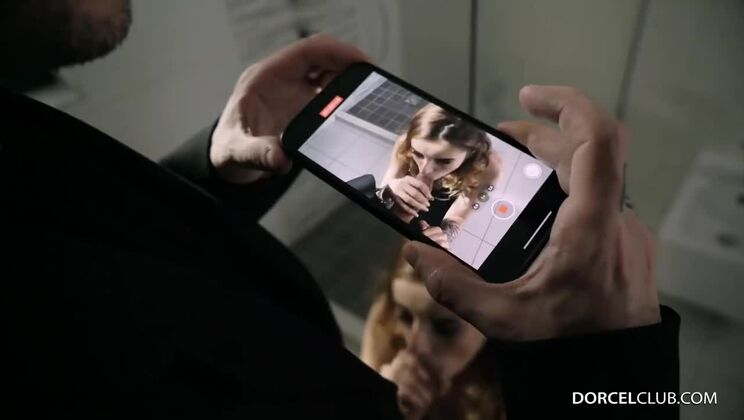 Tattooed Babe Alba Lala in Stockings Facial