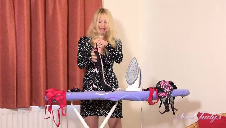 Shaved Blonde Lucinda in High Heels Gets Off