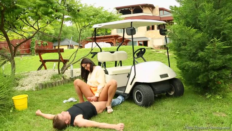 Threesome Wet and Wild with Valentina and Bella