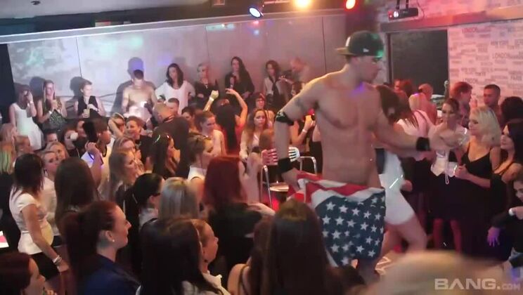 Milf, Blonde, Brunette in Interracial Orgy