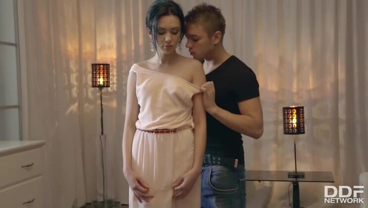 Sheri Vi's Shaved Pussy in Midnight Action