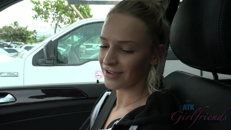 Emma Hix Pisses on Beach in POV