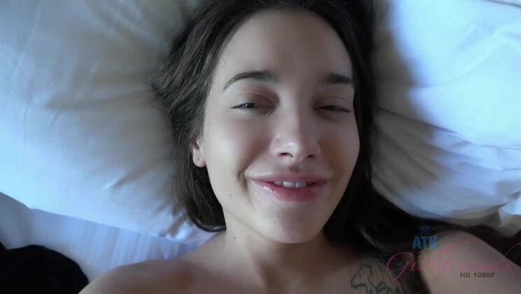Gia Paige Loves Waking Up to a Big Dick