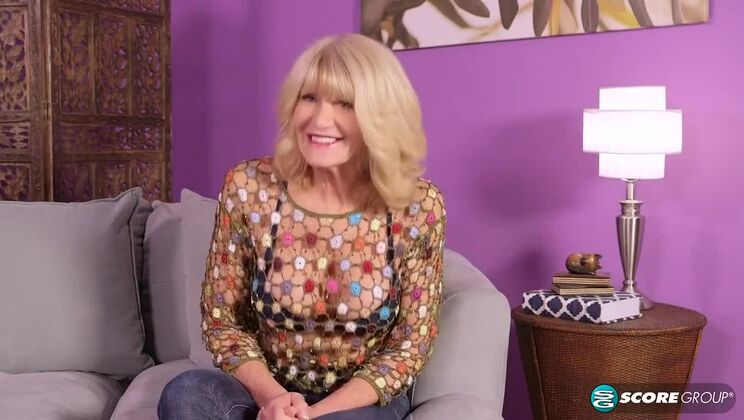 Sexy Kendall Rex: The Mature Blonde MILF