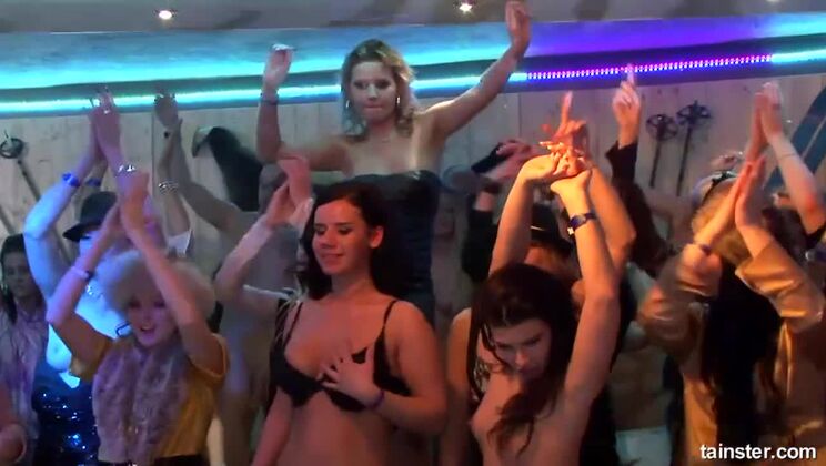 Big Tits and Butt: Winter Wonderbang 6 with Mia Blond and Friends