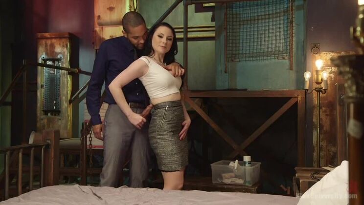 Tattooed Temptress Veruca James' Handjob Secrets