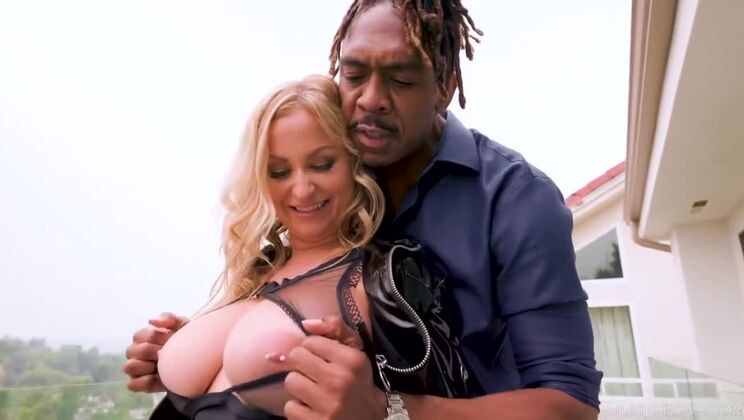 Katalina Kyle in Stockings Takes Dredd's Monster Cock