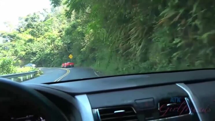 Girlfriend Experience with Blonde Sydney Cole