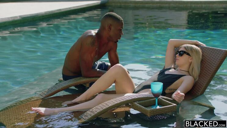 Blonde Loves Big Cock and Cumplay