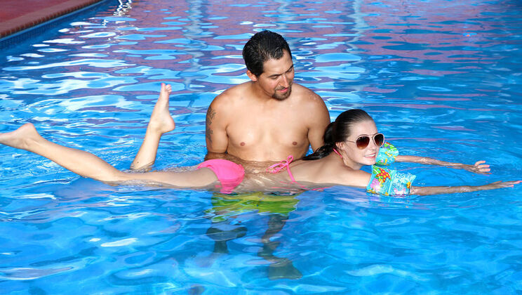 Carolina Sweets Semen Adventure