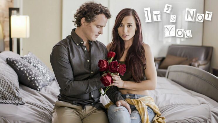 Aidra Fox Loves Pussy