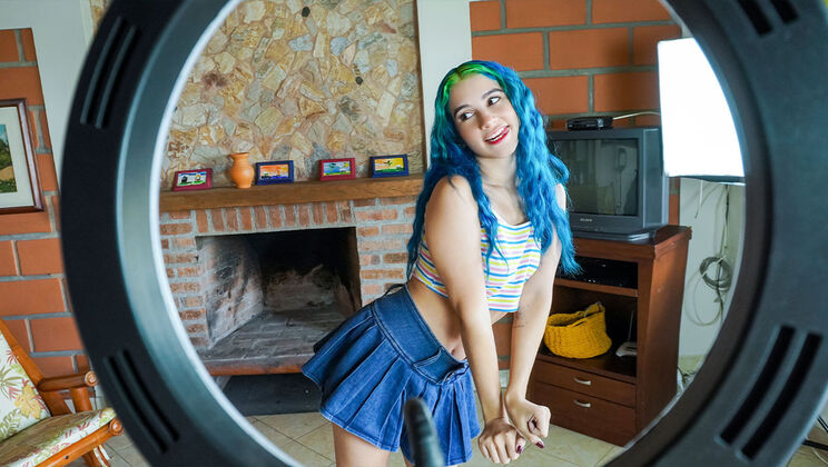  Young Amateur Huge Delivery 