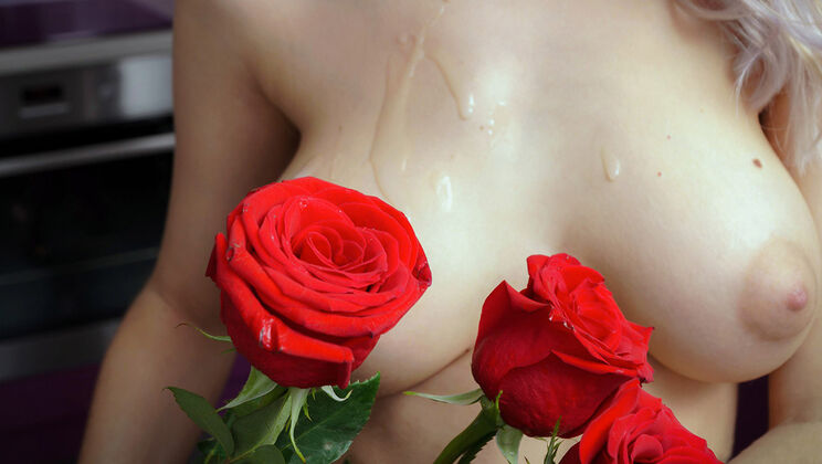 Busty Girlfriend Porn