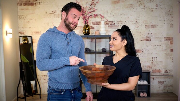 Cum on Tits: Seth and Gabi's Hot Encounter