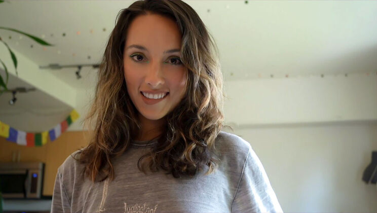 Floor Fucking with Tabby MILF