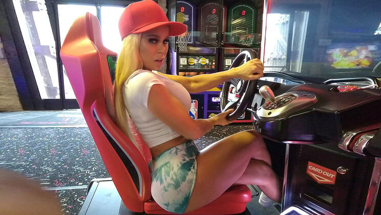 Sam Shock Satisfies Nikki Delano’s Dirty Desires