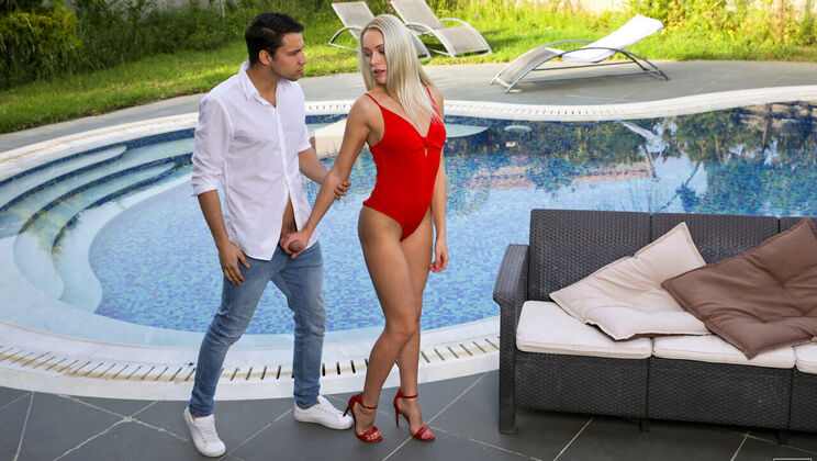 Rough Sex Outdoor with European Blonde