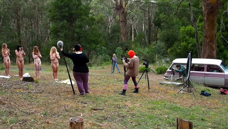 Laney and Kim Cums Lesbian Encounter