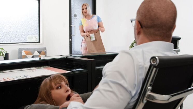 Secretary in a Thong Gets Fucked Hard