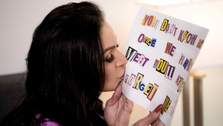 French Kiss and Pussy Licking with Kendra Lust