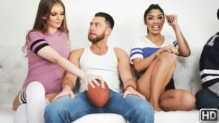 Natural Tits & Short Hair: Sunday Sluts