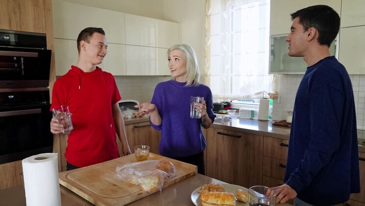 Jordi El Niño Polla's Huge Cock Pleases Zazie Skymm