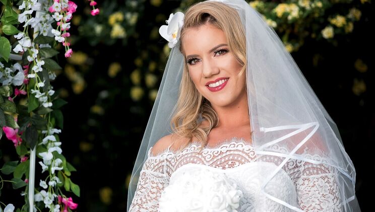 Blowjob and Deepthroat in Outdoor Sex