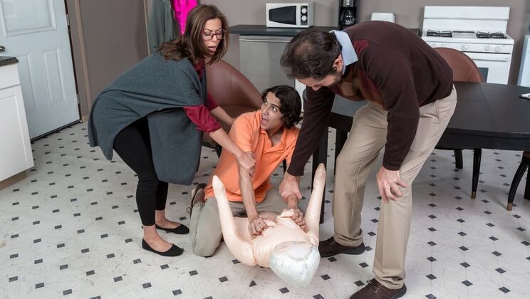 Brunette Bombshell Alexis Fawx Gets Down