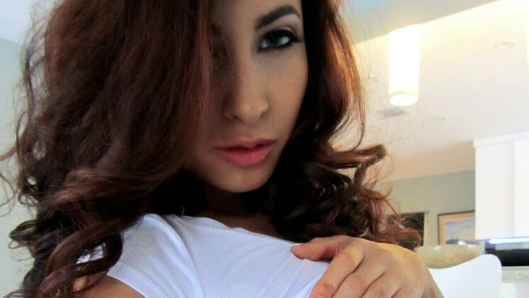 Jade Jantzen's Sensual Latina Butt