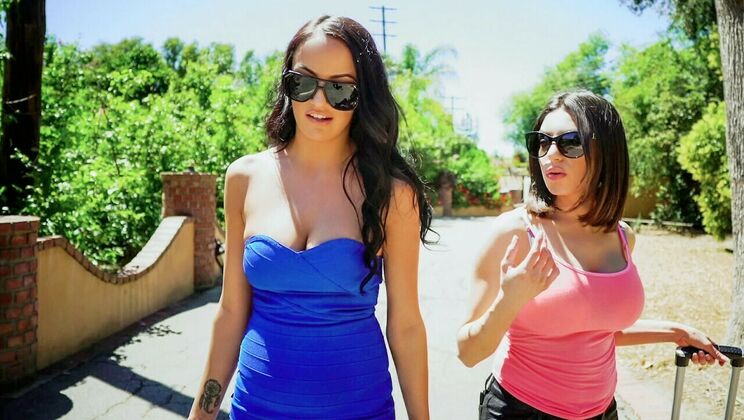 Shower Lesbian Masturbation